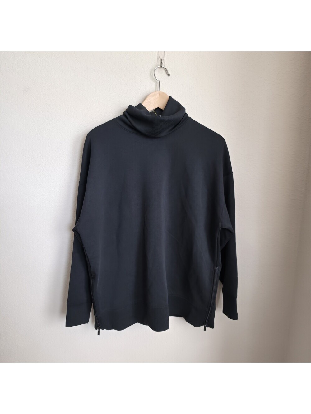 All In Motion Women's Airy Sleek Funnel Neck Sweatshirt XS